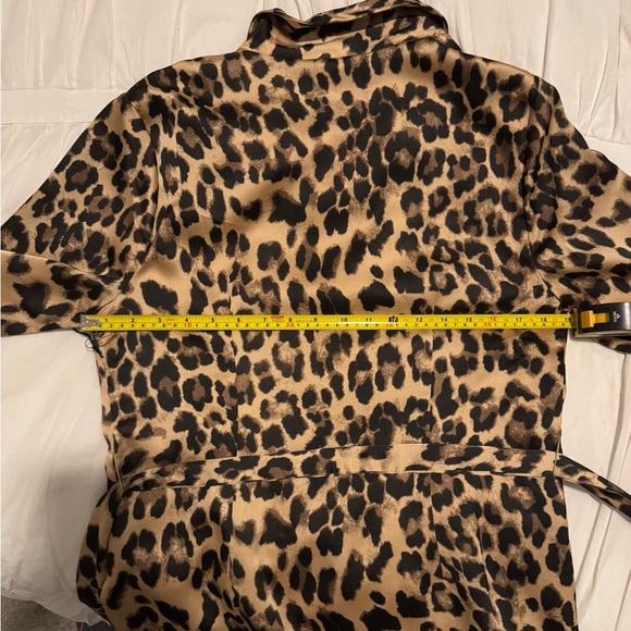 NWT Super Down satin Leopard print belted wrap jacket Sz M (slight flaw) - Picture 9 of 10